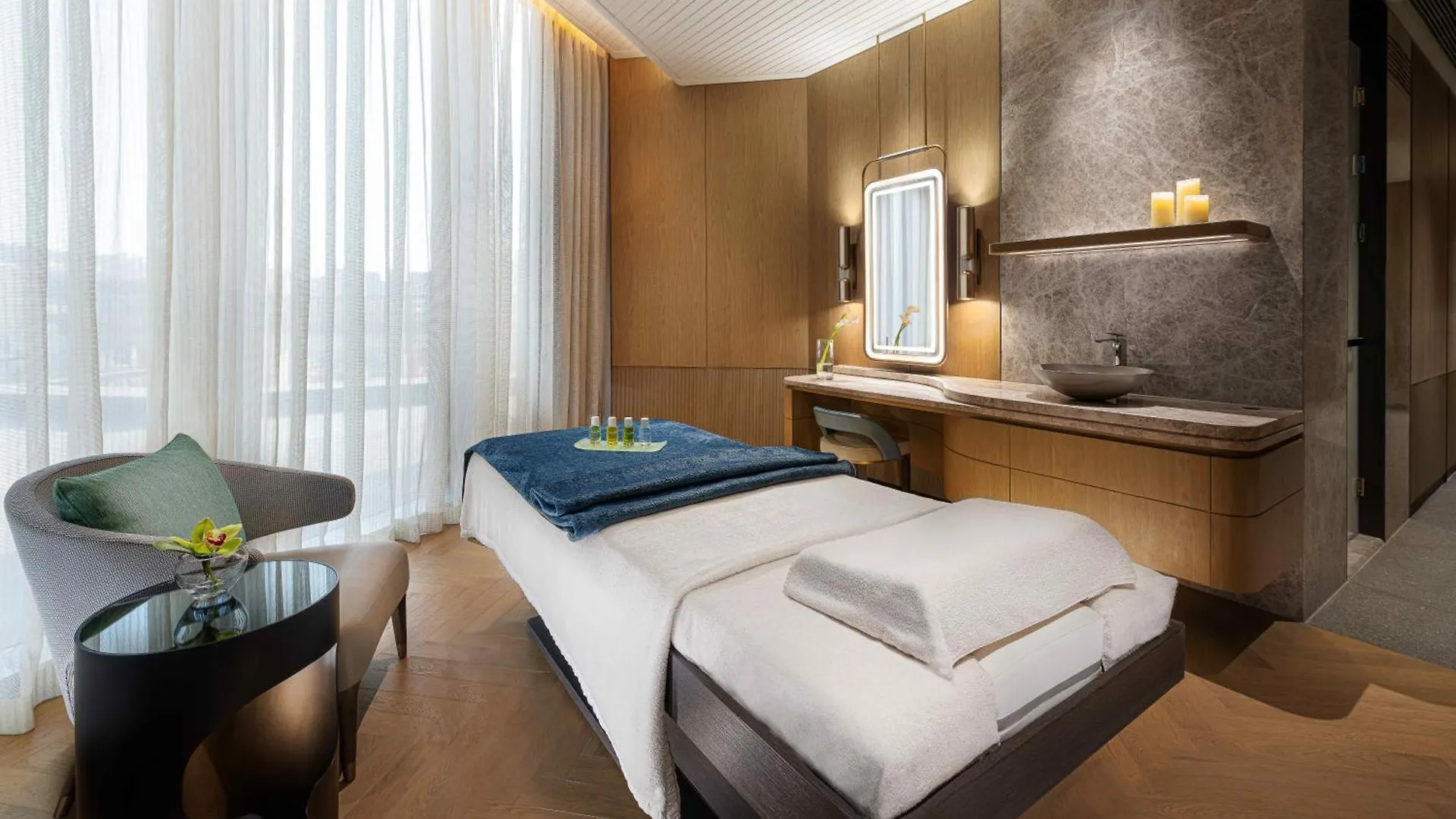 Studio City - Epic Tower Macau 5*,